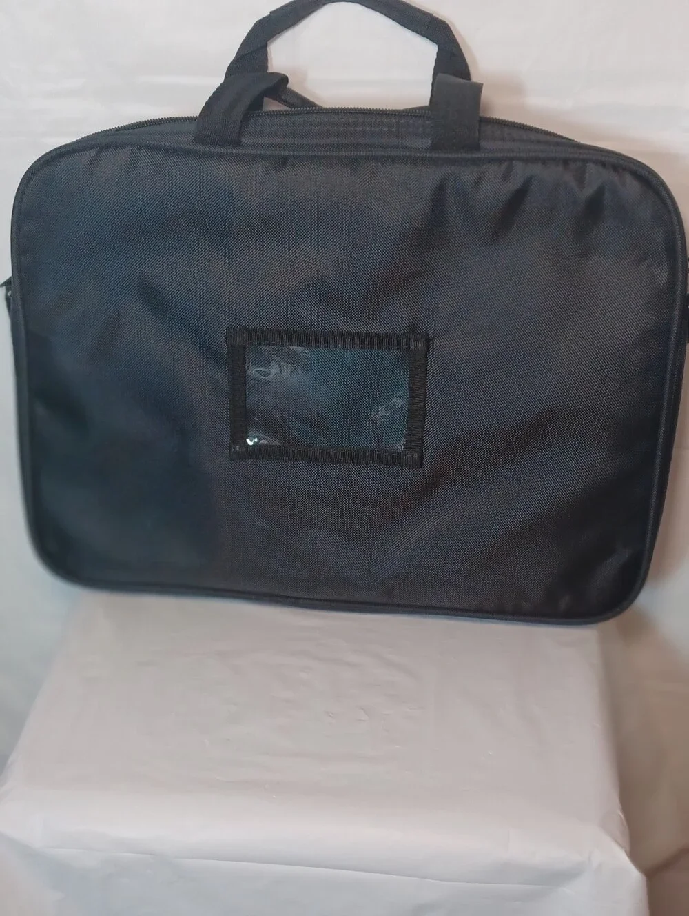 Targus Intellect Black Breifcase With Padded Laptop Area, Front Organizer Pocket